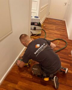 366C7A0F-0B13-4931-BA90-AF6E03FFC12F