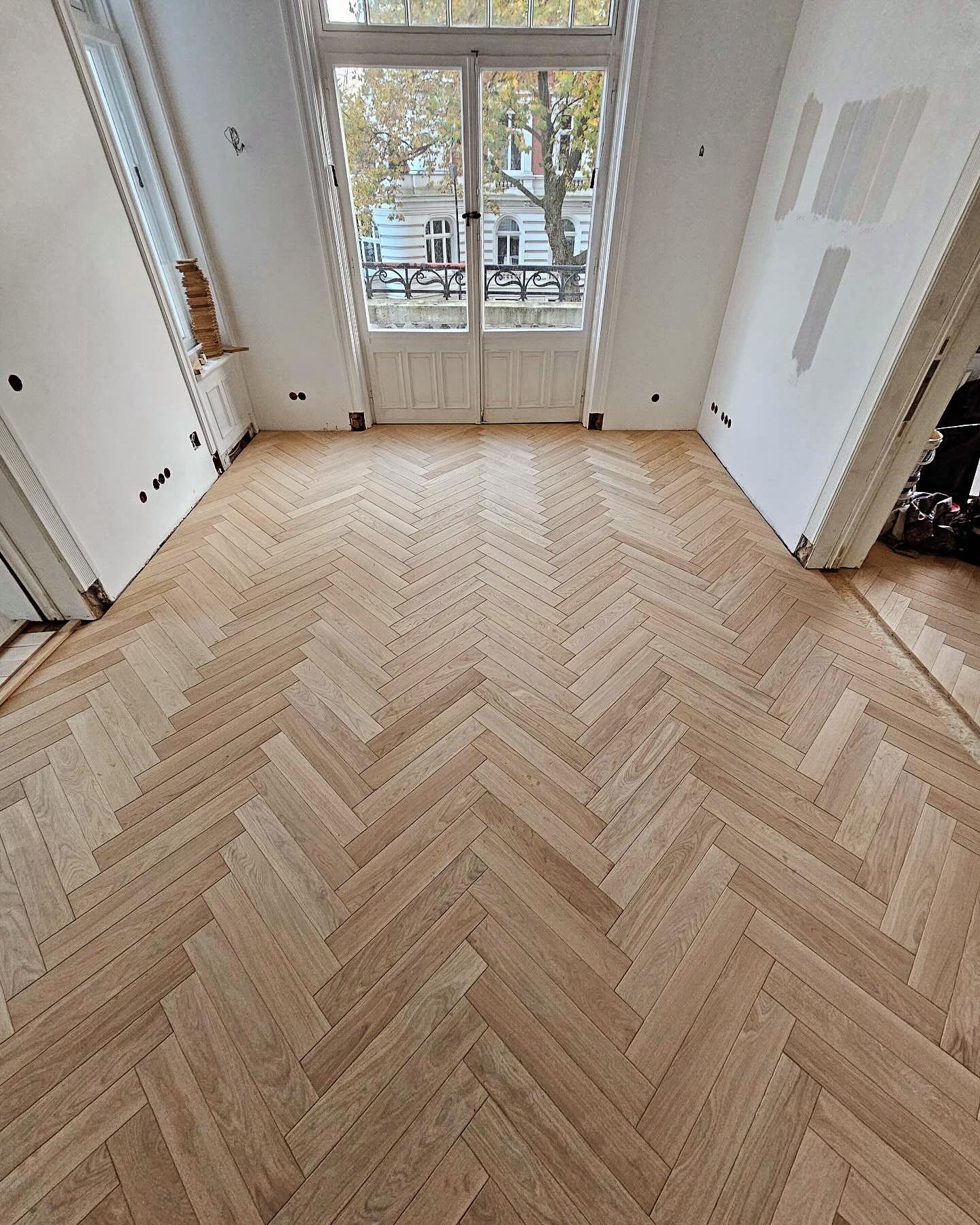 5E645208-3374-4559-ACF7-2C49C688C274