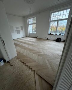 8EA1E30F-FEF7-41A4-9C04-011B8CB41792