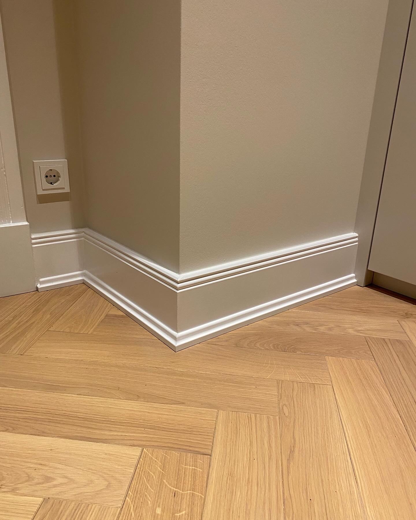 E4131C76-87A3-4F9B-A5D2-B301A18C3C13